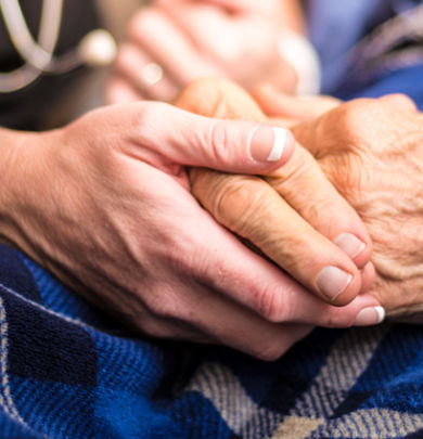 Elderly-patient-receiving-hospice-care